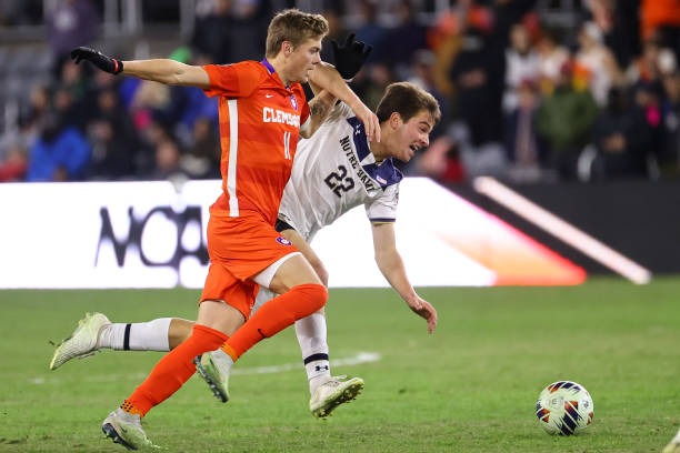 都让他与众 都让他与众